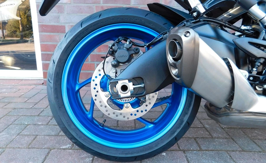 Angebot Suzuki GSX-S1000 Bild 10: Angebot Suzuki GSX-S1000