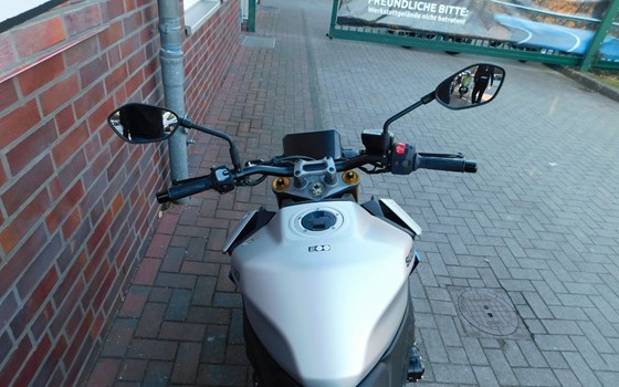 Neufahrzeug Suzuki GSX-S1000 - Bild 12