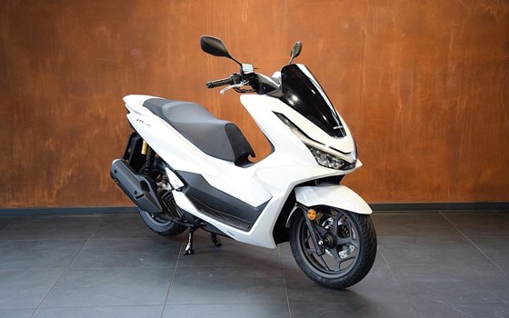 Neufahrzeug Honda PCX125 - Bild 1 Neufahrzeug Honda PCX125 - Bild 1