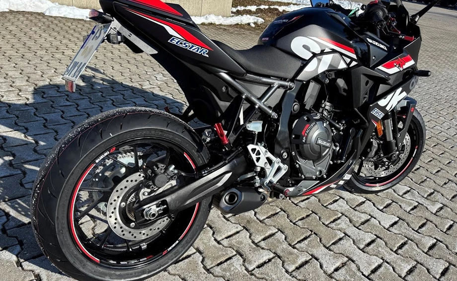 Offer Suzuki GSX-8R Bild 4: Offer Suzuki GSX-8R