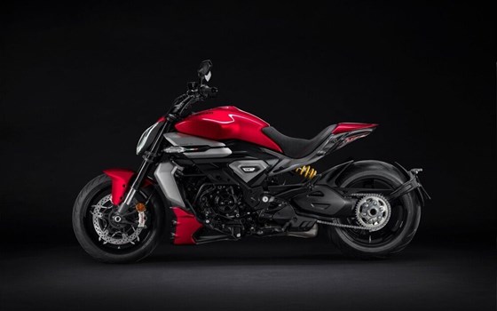 Neufahrzeug Ducati XDiavel V4 - Bild 4 Neufahrzeug Ducati XDiavel V4 - Bild 4