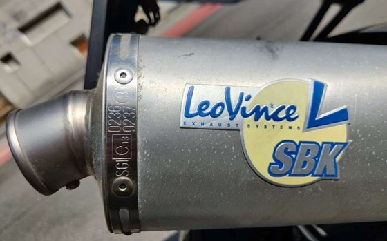 Gebrauchtmotorrad Kawasaki Z 750R - Bild 2 Gebrauchtmotorrad Kawasaki Z 750R - Bild 2