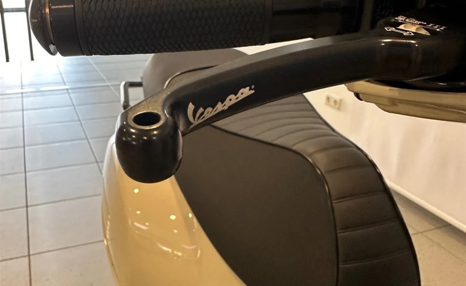 Angebot Vespa GTS 300 Bild 8: Angebot Vespa GTS 300