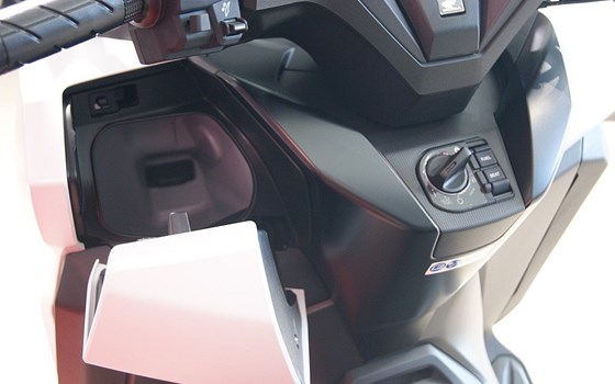 Neufahrzeug Honda Forza 350 - Bild 10