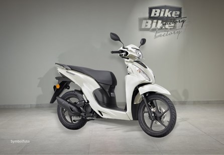 Honda NSC Vision 110 (Pearl Snowflake White)