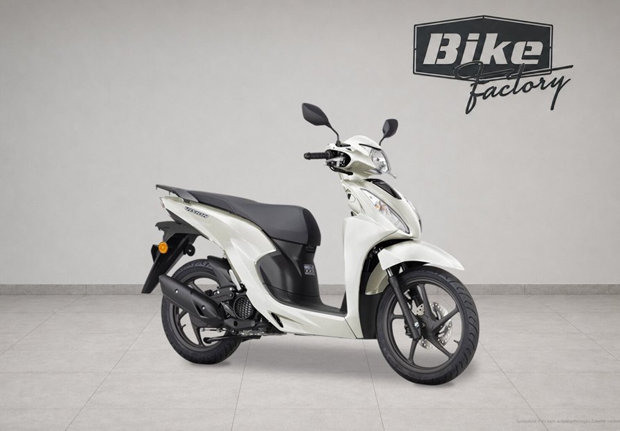 Honda NSC Vision 110 (Pearl Snowflake White)