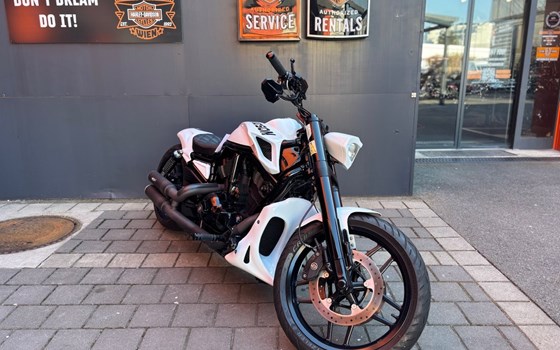 Gebrauchtmotorrad Harley-Davidson Night Rod Special VRSCDX - Bild 1 Gebrauchtmotorrad Harley-Davidson Night Rod Special VRSCDX - Bild 1