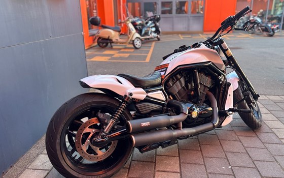 Gebrauchtmotorrad Harley-Davidson Night Rod Special VRSCDX - Bild 3 Gebrauchtmotorrad Harley-Davidson Night Rod Special VRSCDX - Bild 3