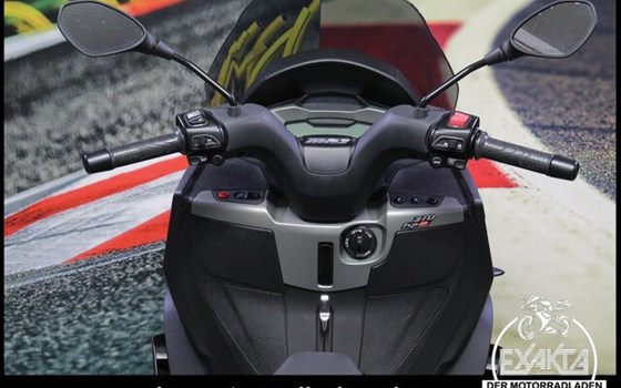 Gebrauchtmotorrad Piaggio MP3 310 - Bild 11