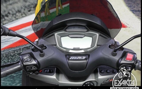 Gebrauchtmotorrad Piaggio MP3 310 - Bild 12