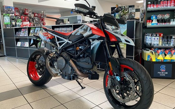 Gebrauchtmotorrad Ducati Hypermotard 950 RVE - Bild 1