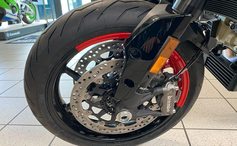 Angebot Ducati Hypermotard 950 RVE Bild 14: Angebot Ducati Hypermotard 950 RVE