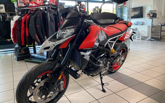 Gebrauchtmotorrad Ducati Hypermotard 950 RVE - Bild 2
