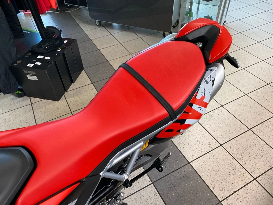 Angebot Ducati Hypermotard 950 RVE Bild 3: Angebot Ducati Hypermotard 950 RVE