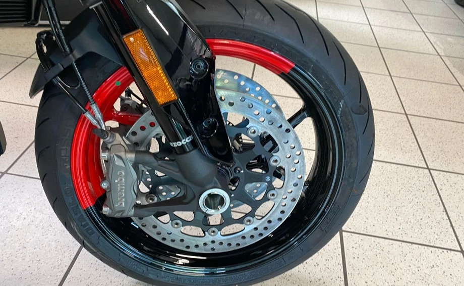 Angebot Ducati Hypermotard 950 RVE Bild 5: Angebot Ducati Hypermotard 950 RVE