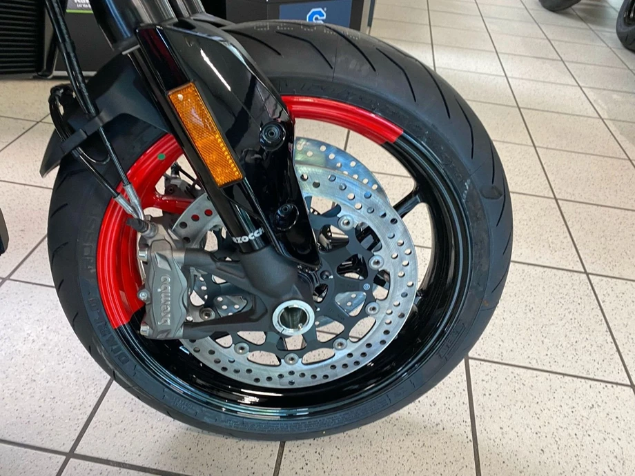 Angebot Ducati Hypermotard 950 RVE Bild 5: Angebot Ducati Hypermotard 950 RVE