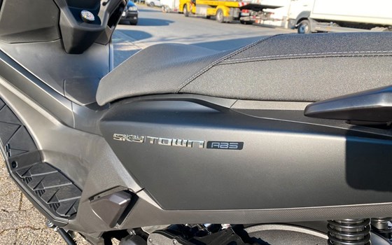 Neufahrzeug Kymco Sky Town 125i ABS - Bild 9