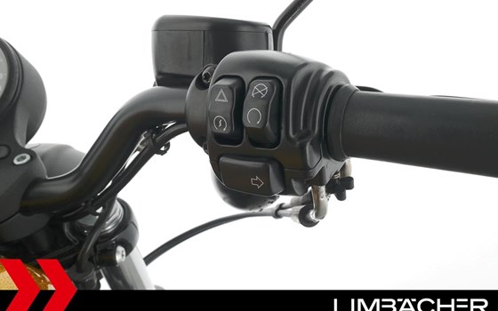 Gebrauchtmotorrad Harley-Davidson Sportster XL 883 - Bild 24