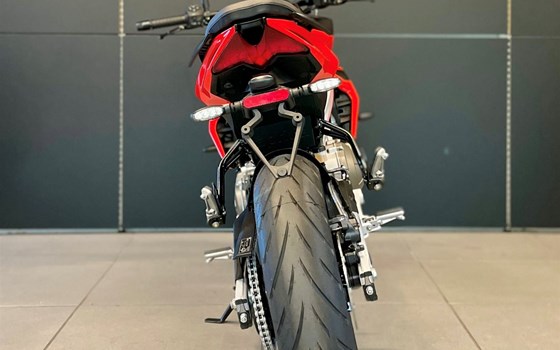 Neufahrzeug Aprilia Tuono 457 - Bild 12