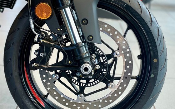 Neufahrzeug Aprilia Tuono 457 - Bild 7