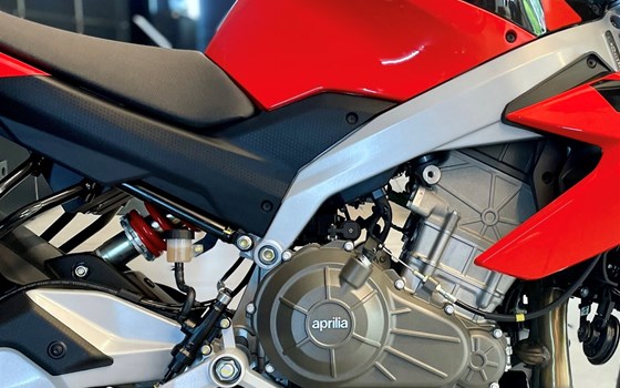 Neufahrzeug Aprilia Tuono 457 - Bild 8