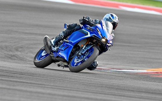 Neufahrzeug Yamaha R3 - Bild 12 Neufahrzeug Yamaha R3 - Bild 12