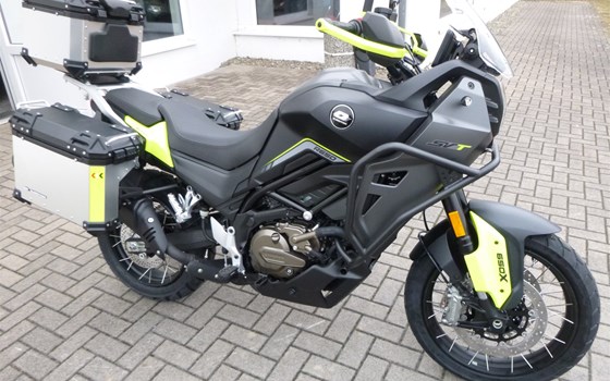 Neufahrzeug QJ Motor SVT 650 X - Bild 28