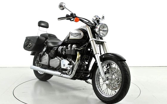 Motorrad Occasion Triumph Bonneville America - Bild 2