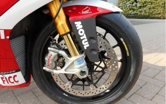 Gebrauchtmotorrad Ducati 1199 Panigale S - Bild 10