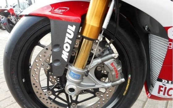 Gebrauchtmotorrad Ducati 1199 Panigale S - Bild 11