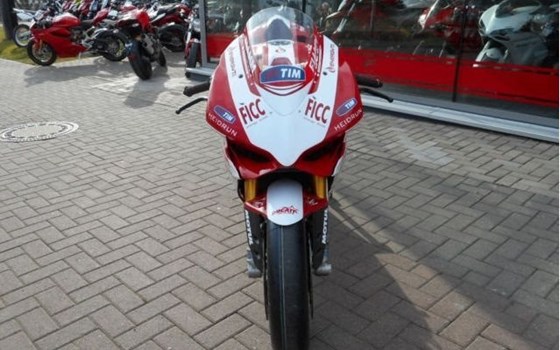 Gebrauchtmotorrad Ducati 1199 Panigale S - Bild 5