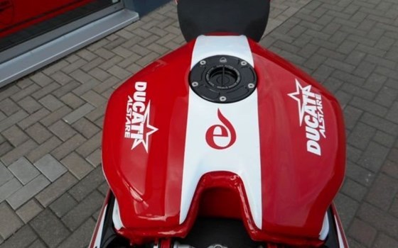 Gebrauchtmotorrad Ducati 1199 Panigale S - Bild 7