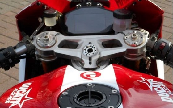 Gebrauchtmotorrad Ducati 1199 Panigale S - Bild 8