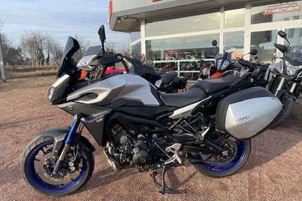 Yamaha Tracer 900