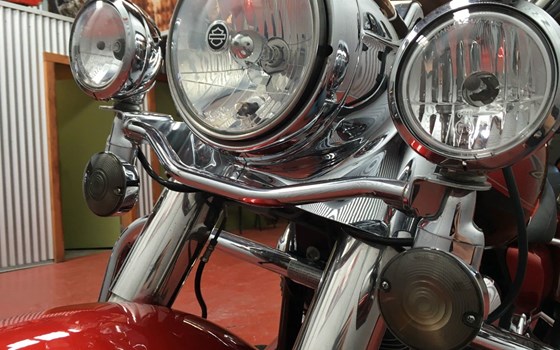 Gebrauchtmotorrad Harley-Davidson Road King Classic FLHRC - Bild 5