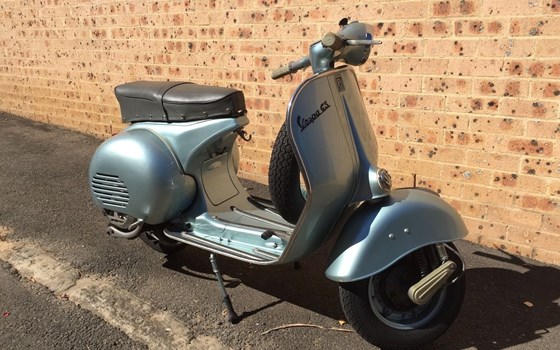 Gebrauchtmotorrad Vespa GS - Bild 1