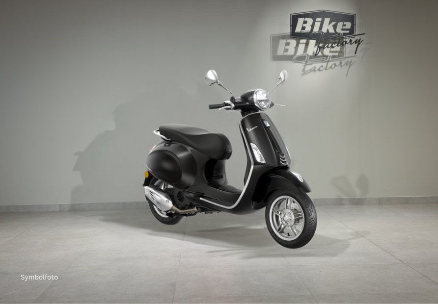 Vespa Primavera 125 (NERO CONVINTO XN)