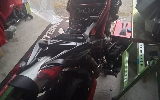 Gebrauchtmotorrad Benelli TNT 1130 - Bild 4