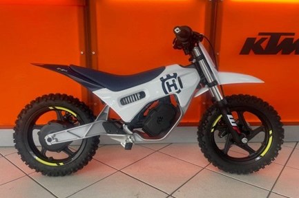 Husqvarna EE 2