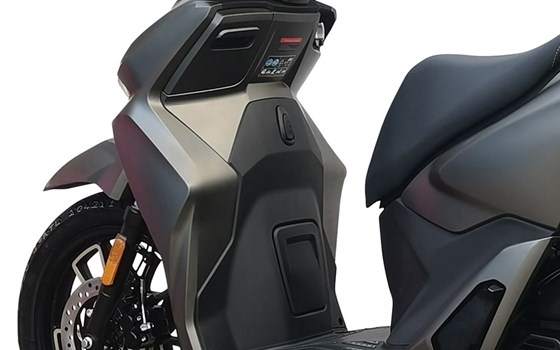 Neufahrzeug Voge SR16 125i - Bild 11