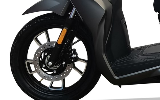 Neufahrzeug Voge SR16 125i - Bild 13