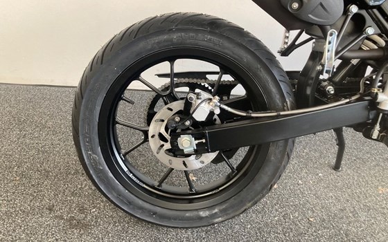 Neufahrzeug Rieju MRT Europa SM 50 - Bild 11 Neufahrzeug Rieju MRT Europa SM 50 - Bild 11