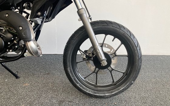 Neufahrzeug Rieju MRT Europa SM 50 - Bild 12 Neufahrzeug Rieju MRT Europa SM 50 - Bild 12