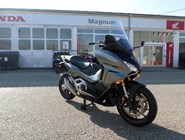 Honda Forza 750