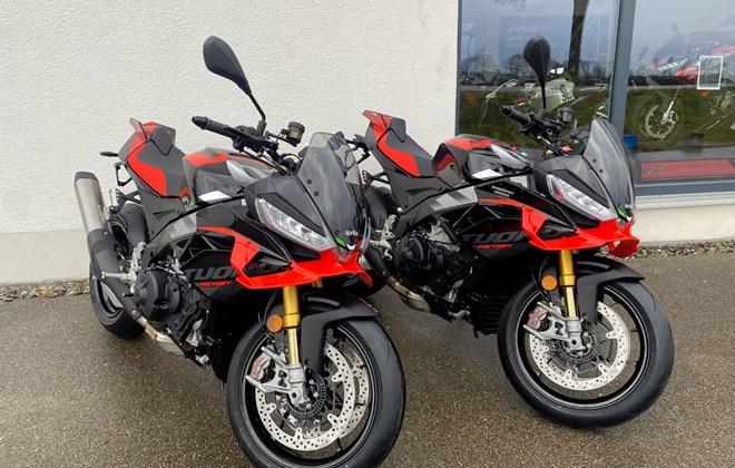 Aprilia Tuono V4 1100 Factory
