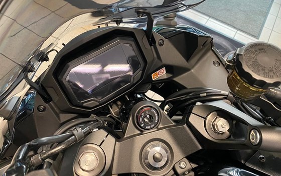 Neufahrzeug Kawasaki Ninja 1100SX - Bild 3