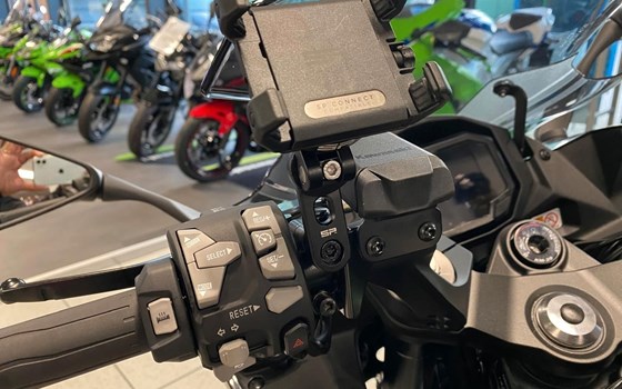 Neufahrzeug Kawasaki Ninja 1100SX - Bild 4