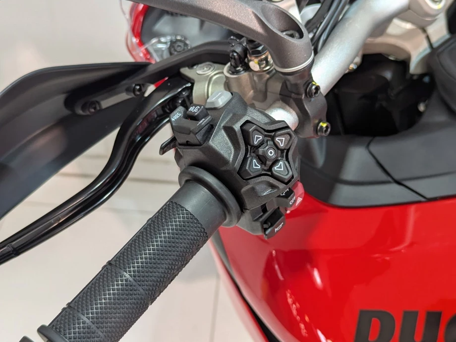 Angebot Ducati Multistrada V2 Bild 6: Angebot Ducati Multistrada V2