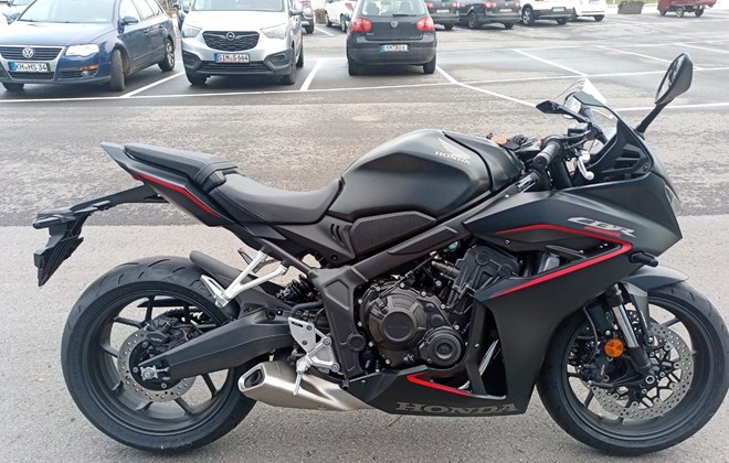 Honda CBR650R