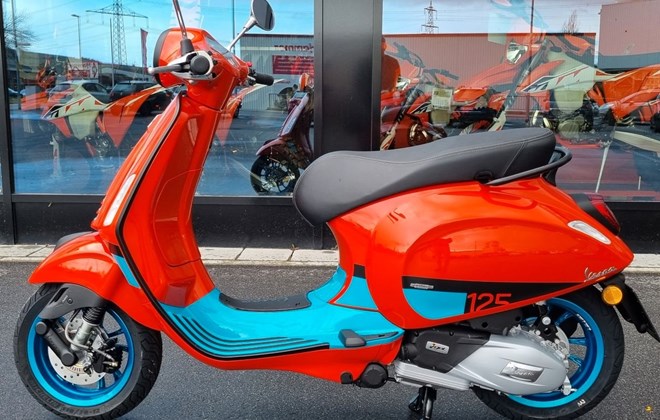 Vespa Primavera 50 Color Vibe